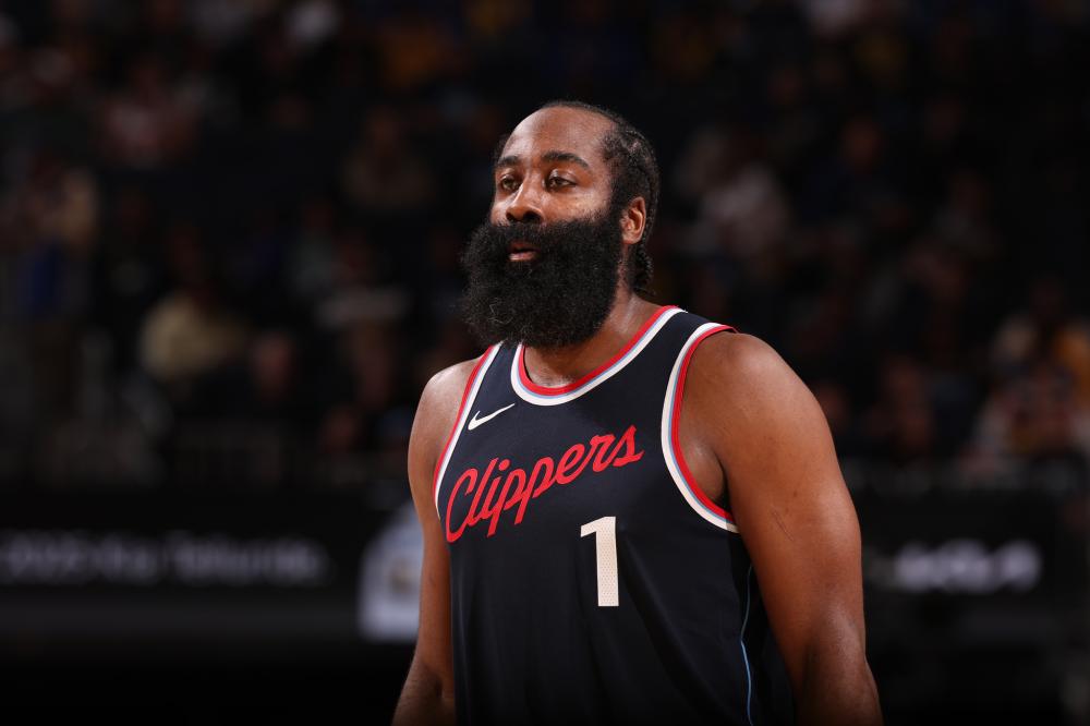 以其顽强的 以其顽强的