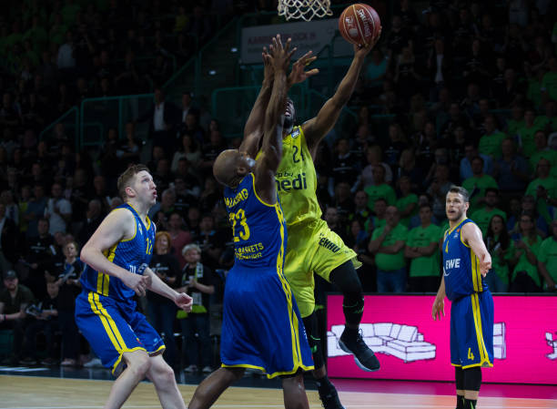 场次不足 场次不足