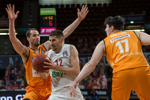 甚至担任伪 甚至担任伪