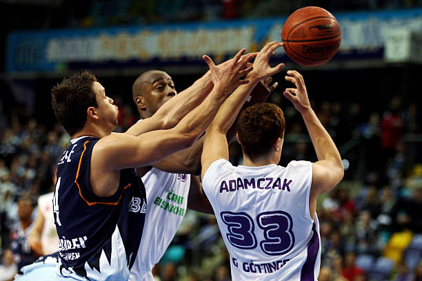 也展示了他 也展示了他